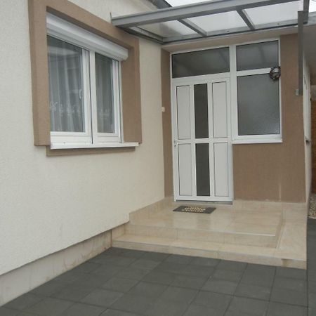Appartement Apartman Galac à Bijeljina Extérieur photo